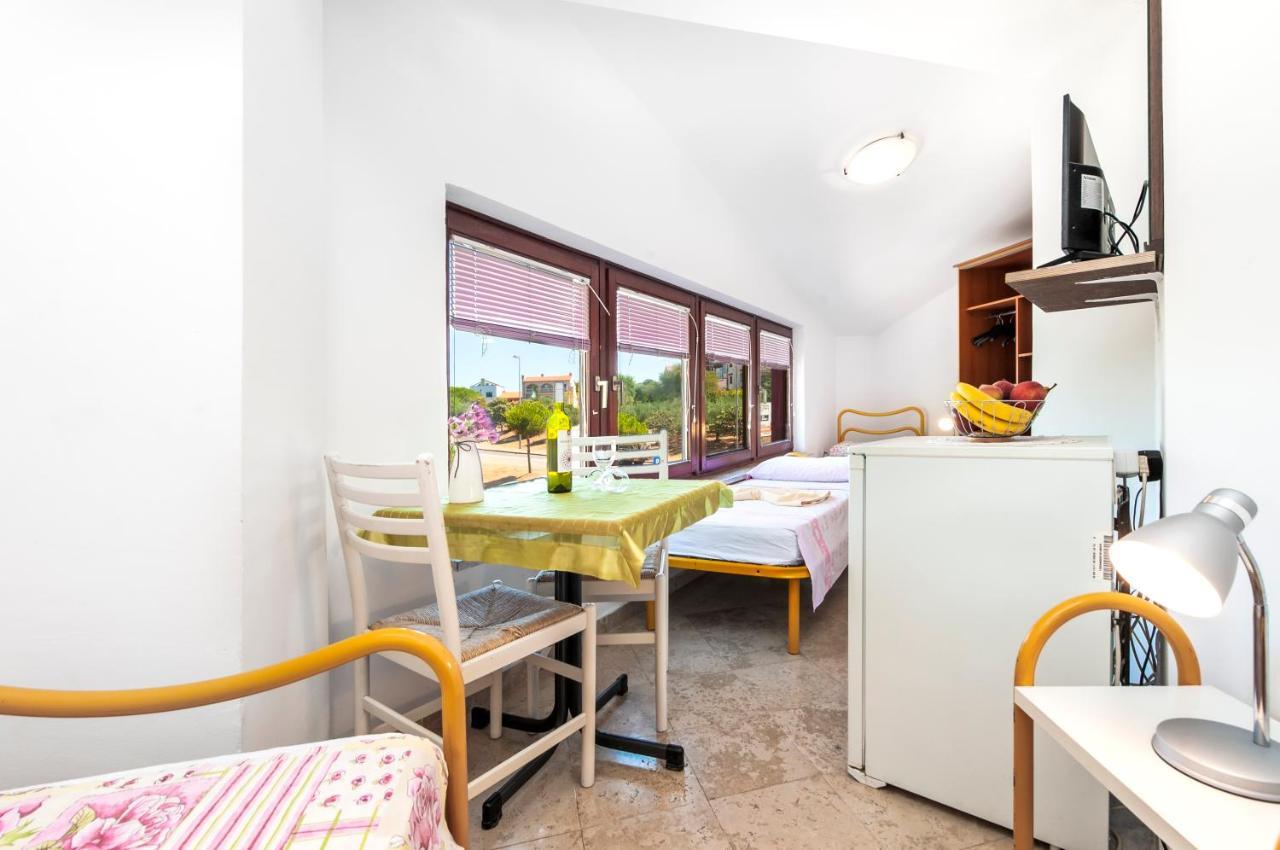 Apartament Near Beach And Rovinj Center 4 Zewnętrze zdjęcie